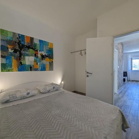 Apartman Bonaca Apartment ชิเบนิก ภายนอก รูปภาพ